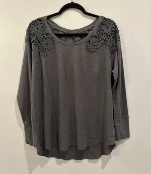 Outfitters Long Sleeve Tee thumbnail 1