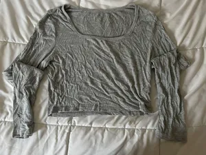 Amazon Gray Cropped Long Sleeve thumbnail 1