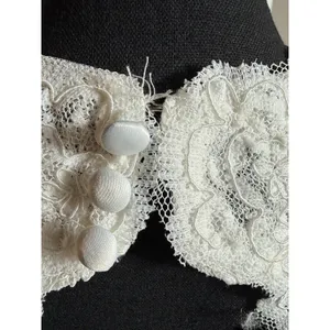 White Lace Wedding Gown Size 18 with Cinch Buttons Short Train Hem Scallop thumbnail 5
