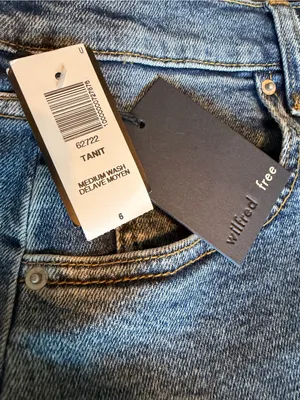 Wilfred Free Aritzia Denim Skirt Tanit Medium Wash Raw Hem Casual Size 6 NWT thumbnail 13
