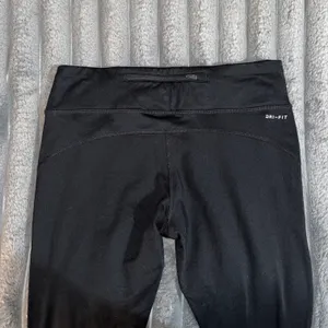 Nike Dri-Fit Leggings thumbnail 7
