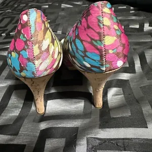 Steve Madden multi color peep toe, fabric upper, leather sole, corkscrew heel, thumbnail 5