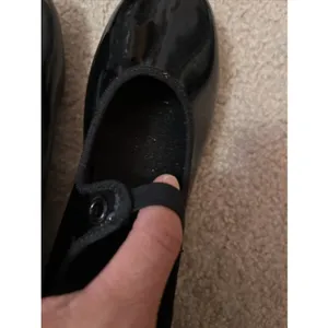 Capezio Tap Dance Shoes Sz 6 Black Patent Sleek Dancing Ballet Jazz Minimalist thumbnail 2