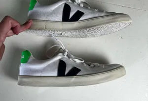 VEJA- Campo Low Top Sneakers Athletic Casual Preppy Tie Up Tennis Shoe thumbnail 3