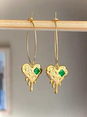 Handmade fully gold tone stainless green glass crystal heart chic vintage retro style hoop earrings💚👼 thumbnail 1