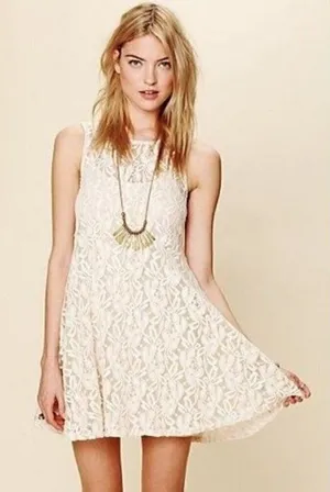 Free People Ivory Miles of Lace‎ Mini Dress M thumbnail 1