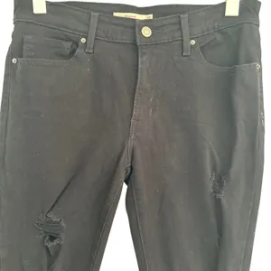 Levis 711 Skinny Jeans Womens 30 Black‎ Distressed Ripped Denim Mid Rise thumbnail 6