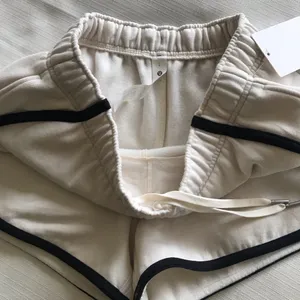 Lululemon Scuba Mid-Rise Oversized Short 3" Trim Light Ivory / Black NWT thumbnail 10