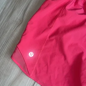 Lululemon Hotty Hot short HR 4 inch Glaze Pink Size 4 Like New Barbiecore Rush thumbnail 4