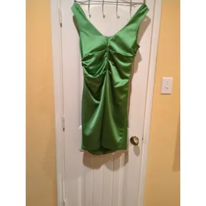 David's Bridal Prom/Wedding/evening Olive Green Dress Size 14 thumbnail 9