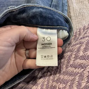 MOTHER Tomkat Ankle Fray Button Fly High Rise Jeans 30x27 Size 30 thumbnail 12