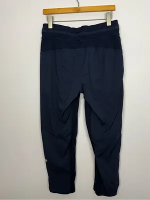 Lululemon Dance Studio Mid-Rise Cropped Pant True Navy Size 8 25” inseam thumbnail 6