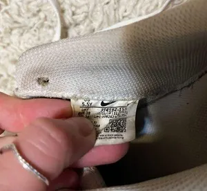 Nike Air Forces Size 5.5Y Or Women’s 7 thumbnail 5