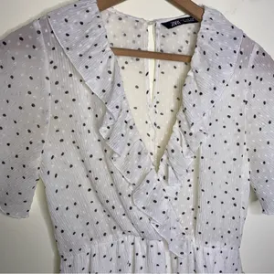 Zara White Black Polka Dot Ruffle Wrap Romper Size M thumbnail 5