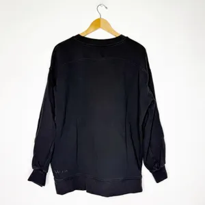 Lululemon x Qualtrics Black Crewneck Sweatshirt Women’s Medium thumbnail 2
