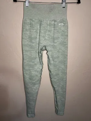 Aybl‎ Camo Sage Green Seamless High Rise Scrunch Booty Leggings thumbnail 3