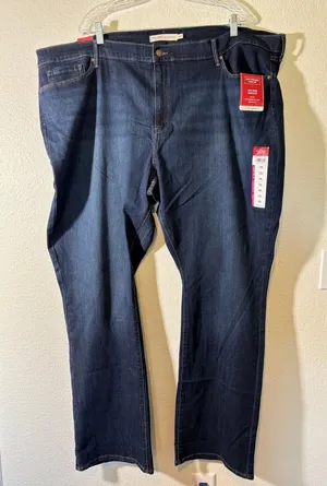 Levi's NWT Women's Size 28W Long Mid-Rise Bootcut Slim Hip & Thigh Jeans thumbnail 1