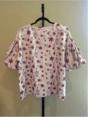 Easel Floral Print Bubble Sleeve Top in Lilac Size S thumbnail 3