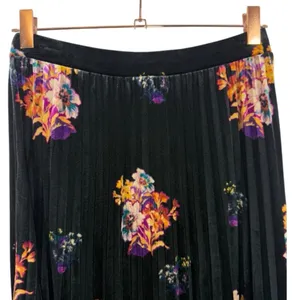 Anthropologie Maeve Pleated Velvet Floral Midi Skirt Size‎ XS Feminine Romantic thumbnail 10