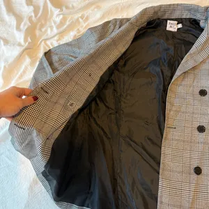Princess Polly Black and White Blazer thumbnail 6
