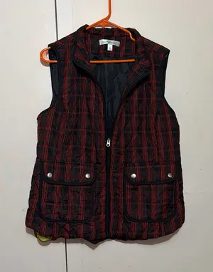 croft & barrow Red and Black Plaid Quilted Sleeveless Vest thumbnail 1