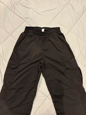 Lululemon Lightweight Cargo Mid-Rise Hiking Pant thumbnail 2