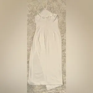NEW Elliatt Janelle 3d Flower white halter Midi Dress sz L thumbnail 9