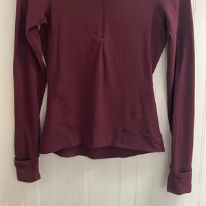 LULULEMON Outrun the Elements 1/2 Zip Long Sleeve Running Top in Garnet Size 4 thumbnail 10