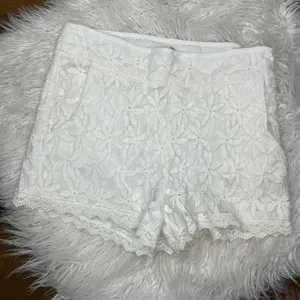 Monteau- White Shorts with Floral Lace Overlay thumbnail 4