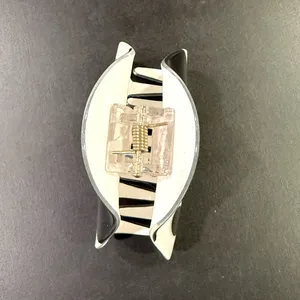 Yin Yang Claw Hair Clip thumbnail 5