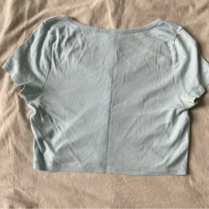 H&M Blue Button‎ Top thumbnail 2