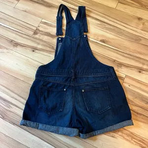 L.E.I. Y2K Denim Shortalls Women’s Sz Med Overalls Bib Shorts Boho 2012 Grunge thumbnail 12