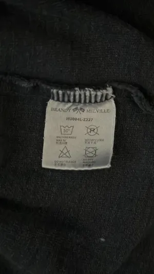 Brandy Melville Long Sleeve Top thumbnail 5
