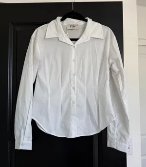 Boutique White button down top thumbnail 1