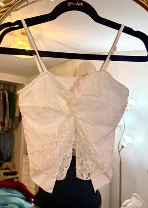 White Lace Top thumbnail 1