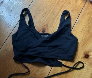 Abercrombie Cropped Top thumbnail 1