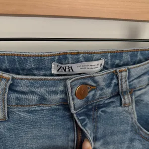 Zara 10 Flare High Rise Jeans Light Wash Denim Casual Career Fall Streetwear thumbnail 2