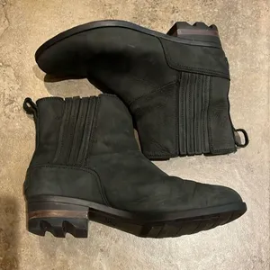 Sorel Lolla Black Leather Chelsea Ankle Boots Womens Size 8.5 NL3078-010 thumbnail 6