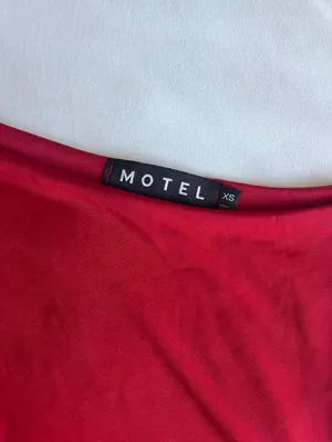 Motel Rocks Off-The-Shoulder red Top thumbnail 3