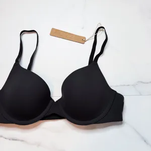 NWT Skims Fits Everybody T-Shirt Bra thumbnail 3