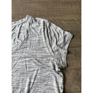 Apt.9 Essentials‎ Women's Gray V-Neck Short Sleeve Tee Size Large thumbnail 5