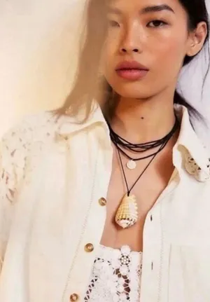 NWT FREE PEOPLE Carolina Shell Layered Necklace in Black thumbnail 1