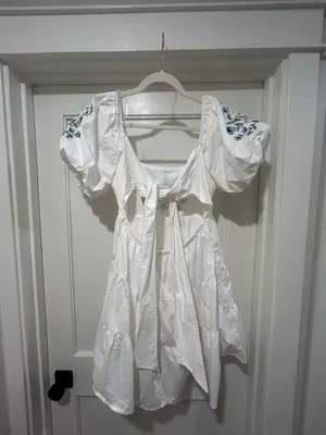 Francesca's Floral dress thumbnail 2