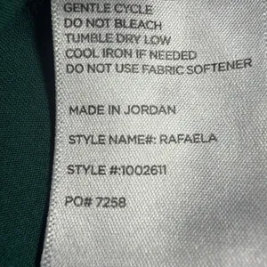 Figs Technical Collection Rafaella Oversized Scrub Top Size XL Pockets green thumbnail 4