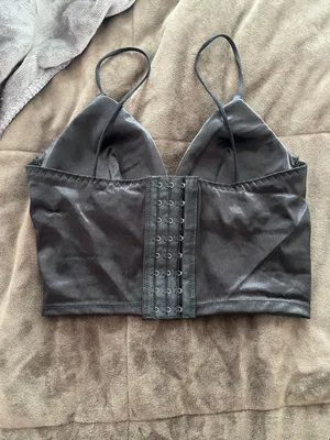 SheIn black padded crop top thumbnail 4