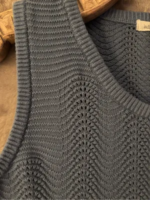 Indigo Textured Sleeveless Pullover Knit Tank Top Women’s Slate Blue Size L thumbnail 3