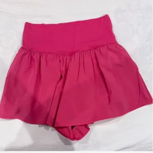 OFFLINE By Aerie Real Me Crossover Flowy Short size - small WORN ONCE thumbnail 2