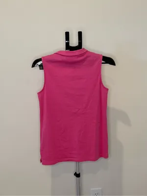 Peck & Peck Women’s Small Hot Pink Sleeveless Polo Shirt Gold Logo Golf Preppy thumbnail 5