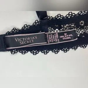 Victoria's Secret Black Lace Underwire‎ Bra Size M thumbnail 6
