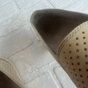 Dansko‎ 40 Loafer Slip On Sneaker Womens 9.5 10 Beige Perforated Nubuck Leather thumbnail 12